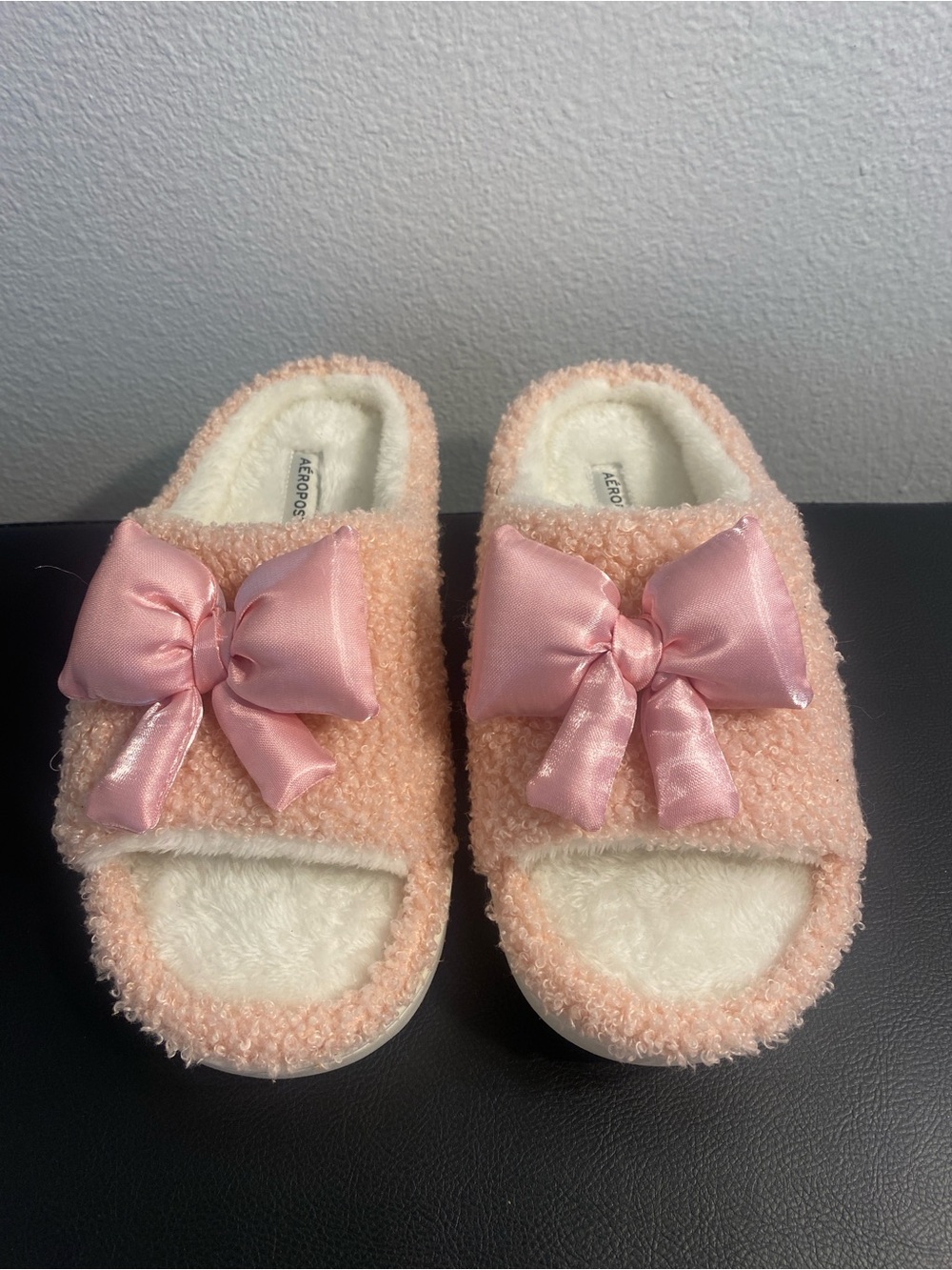 Aeropostale Blush Pink Fuzzy Slide Slippers with Satin Bow Size L 9/10